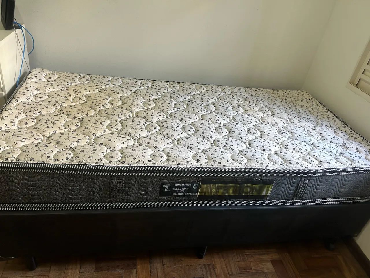 Cama box viúvo aceito troca sofá cama - Foto 5
