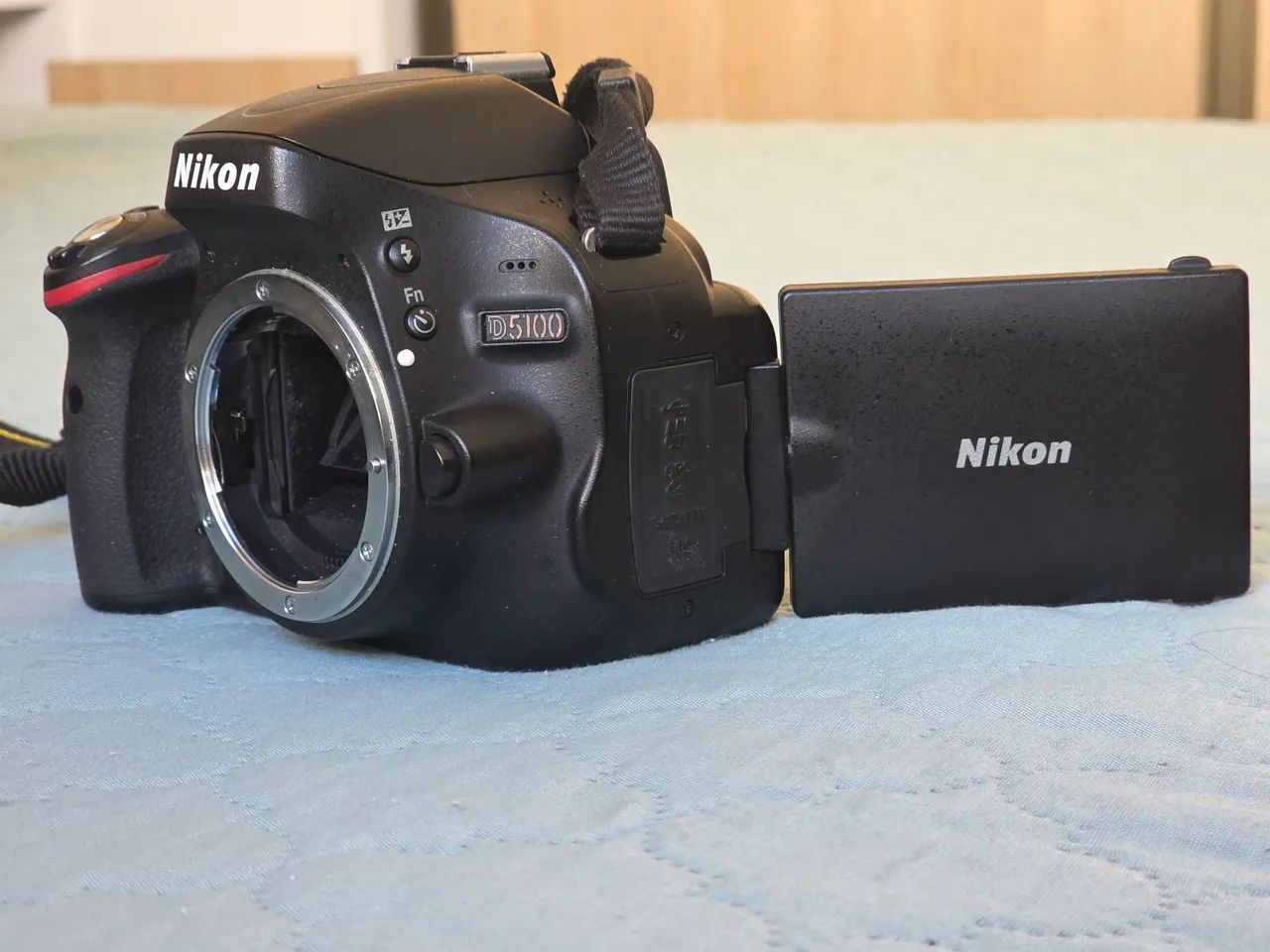 Câmera DSLR Nikon D5100 - Apenas 8 mil cliques  - Foto 6