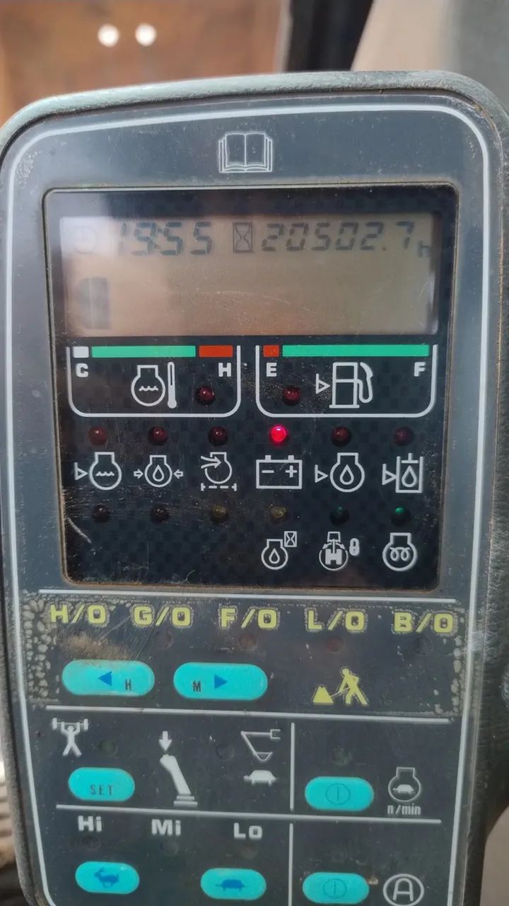 Escavadeira hidráulica komatsu pc 200 - Foto 6