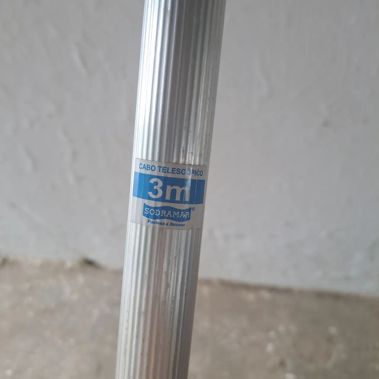 Peneira para limpar piscina com cabo 3 metros - Foto 4