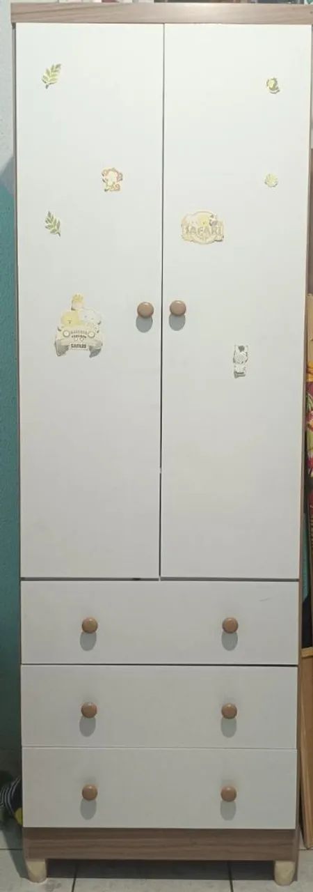 Guarda -Roupa + Cômoda 