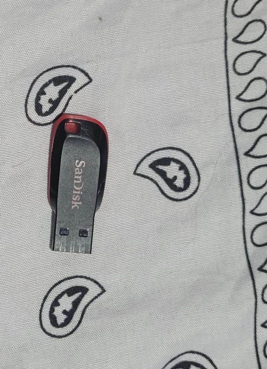 Pen-drive SanDisk 128gb 