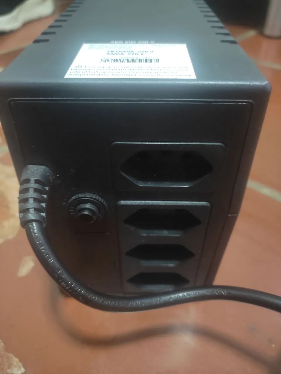 nobreak intelbras xnb 600 VA 220V - Foto 2
