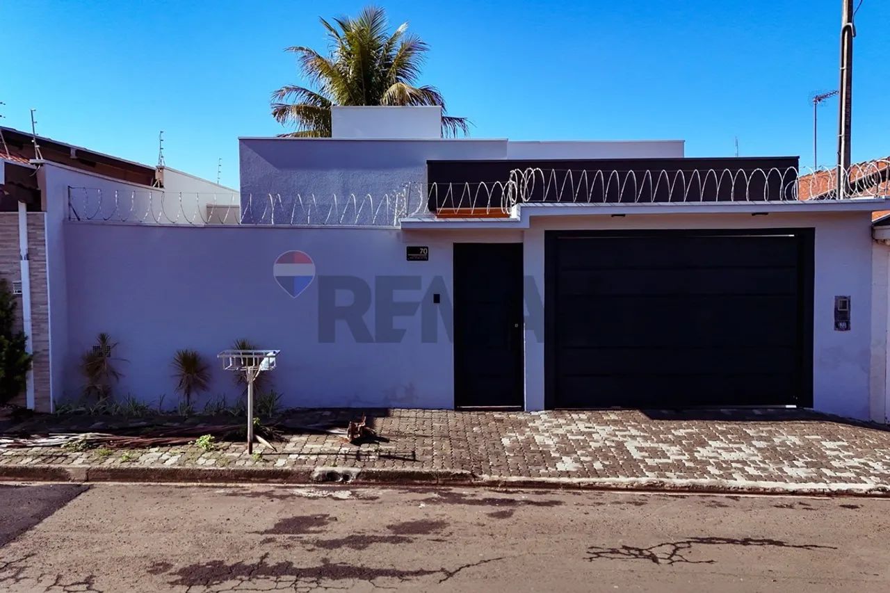 Casa à venda no Jardim Casarão com 2 quartos