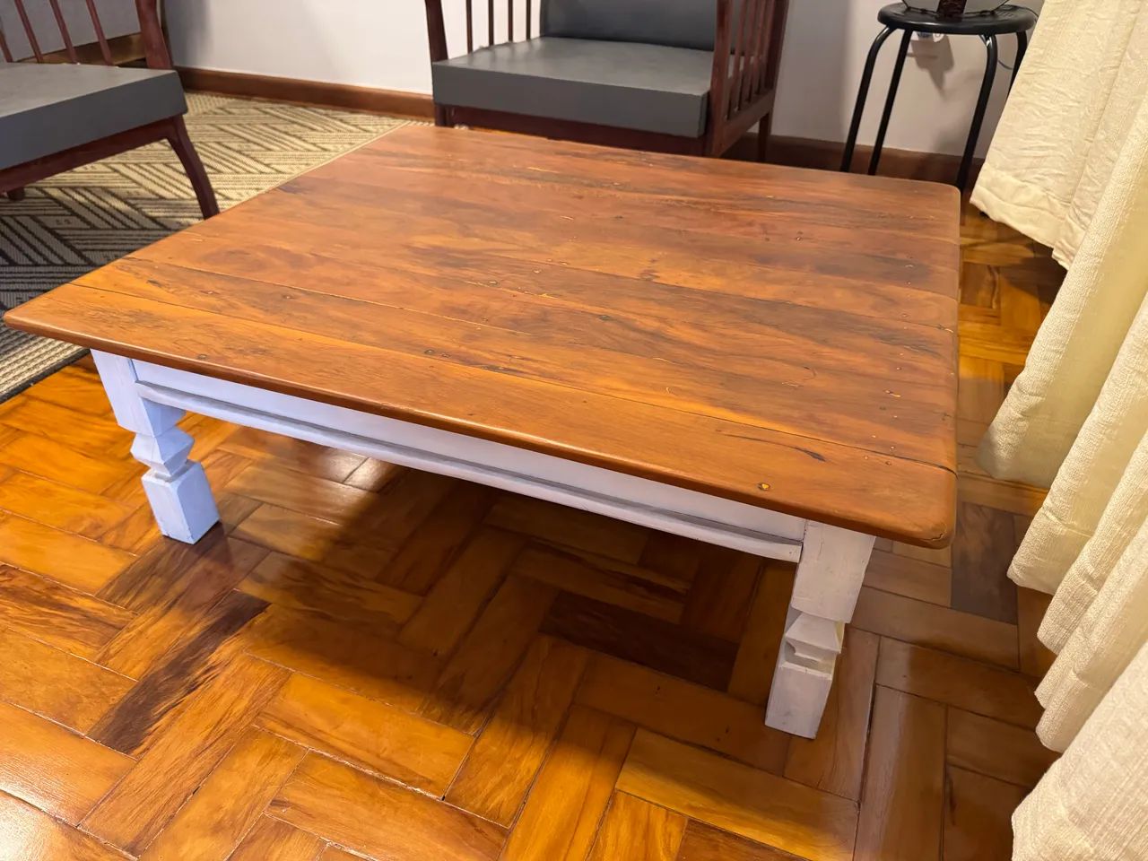 Mesa de centro de madeira - Foto 4