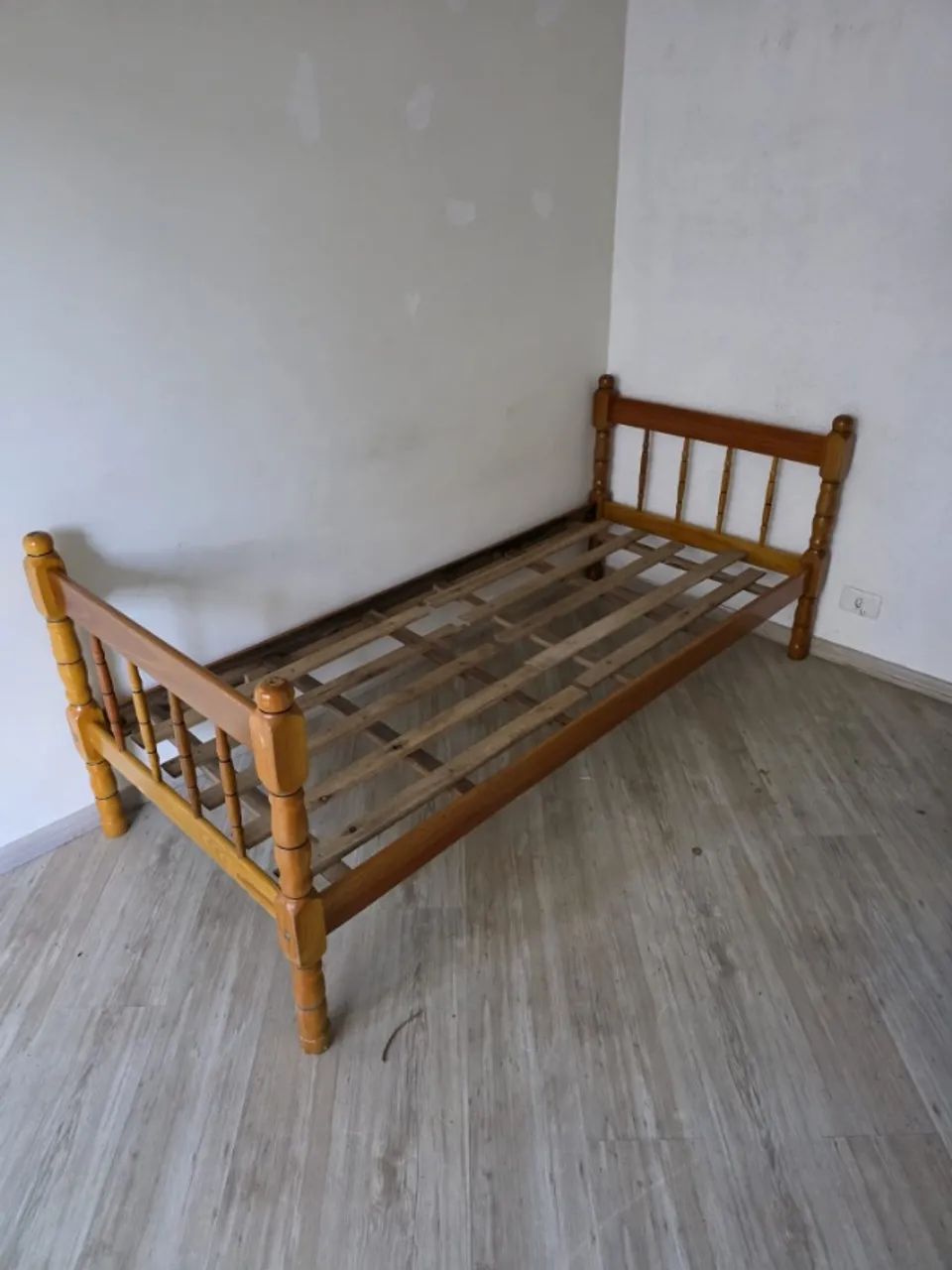 Cama de Solteiro