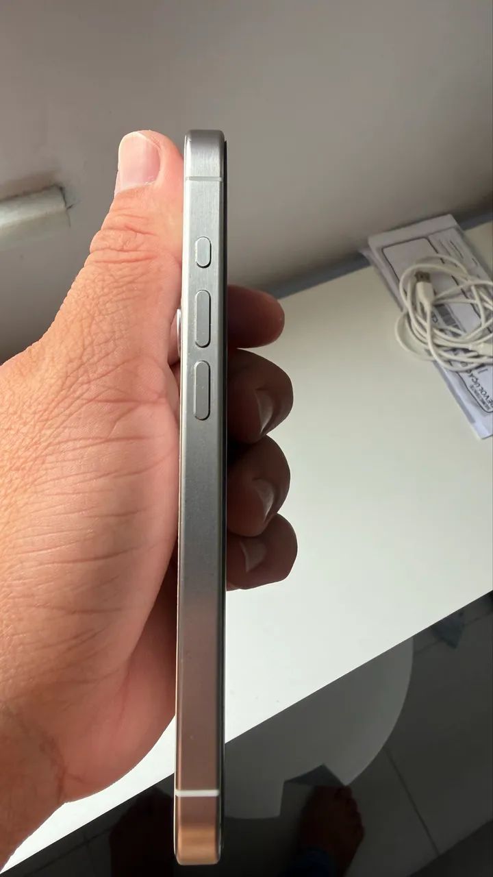 iPhone 15 Pro 256 - Foto 5