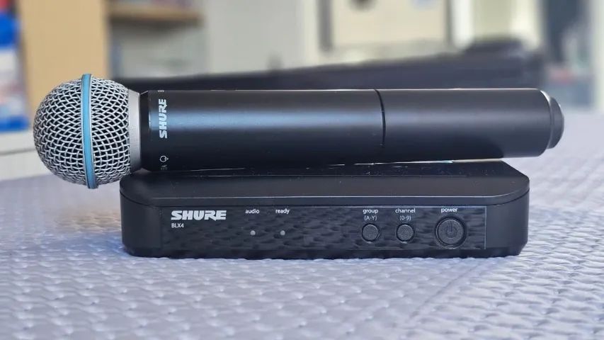 Microfone SHURE - vocal sem fio bastão BETA58 Shure BLX24/B58