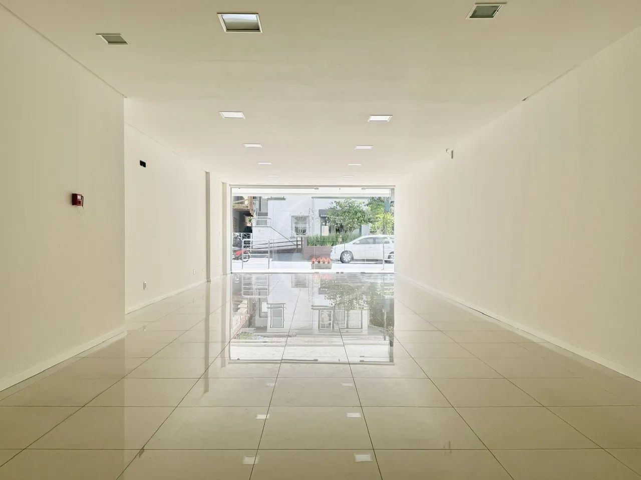 Loja Térrea com Vitrine e Vaga no Centro de Blumenau - Foto 5