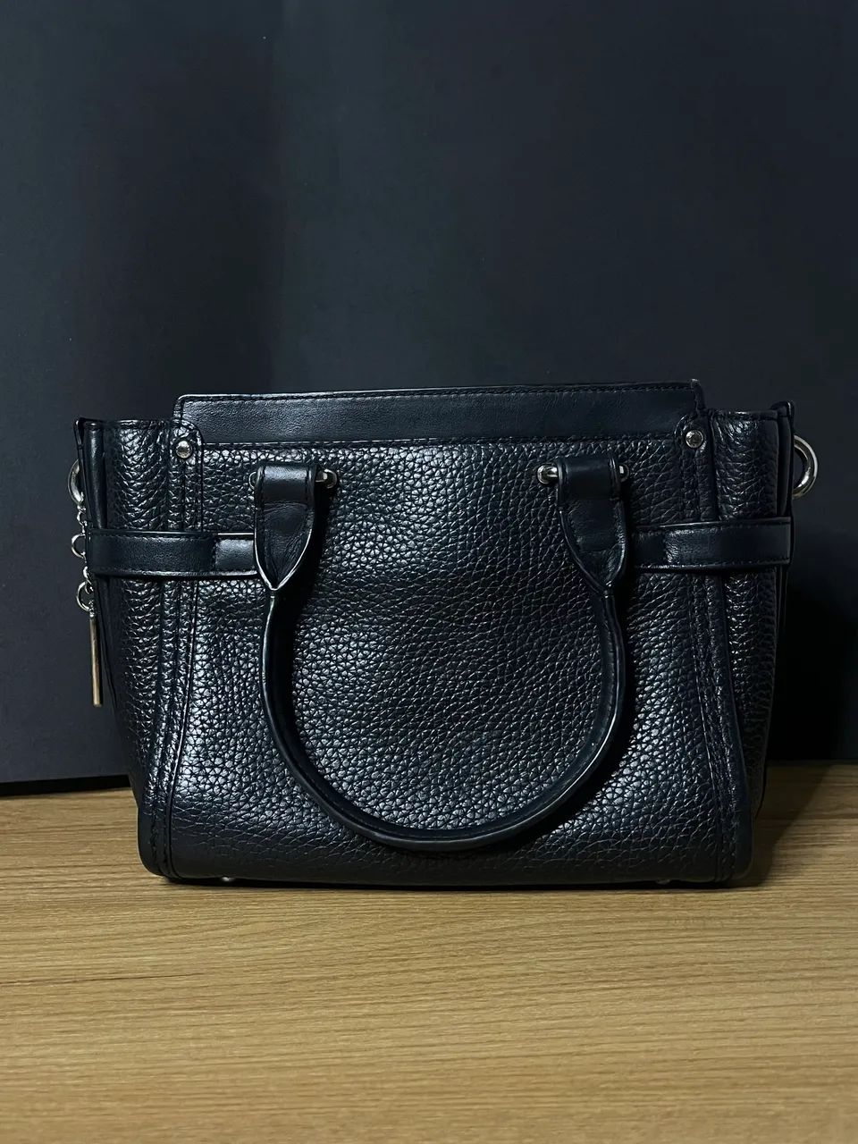 BOLSA COACH SWAGGER 27 PRETA ( ORIGINAL ) - Foto 2
