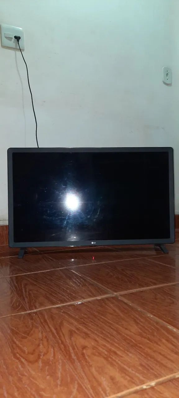TV LG 32' LCD COM DFEITO! C/CONTROLE REMOTO - Foto 3