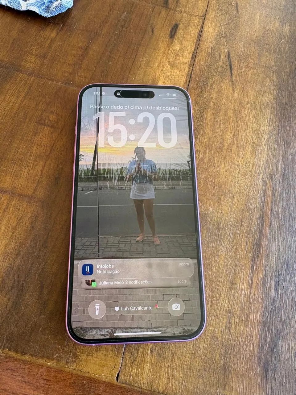Vendo um iPhone 16 plus rosa - Foto 3