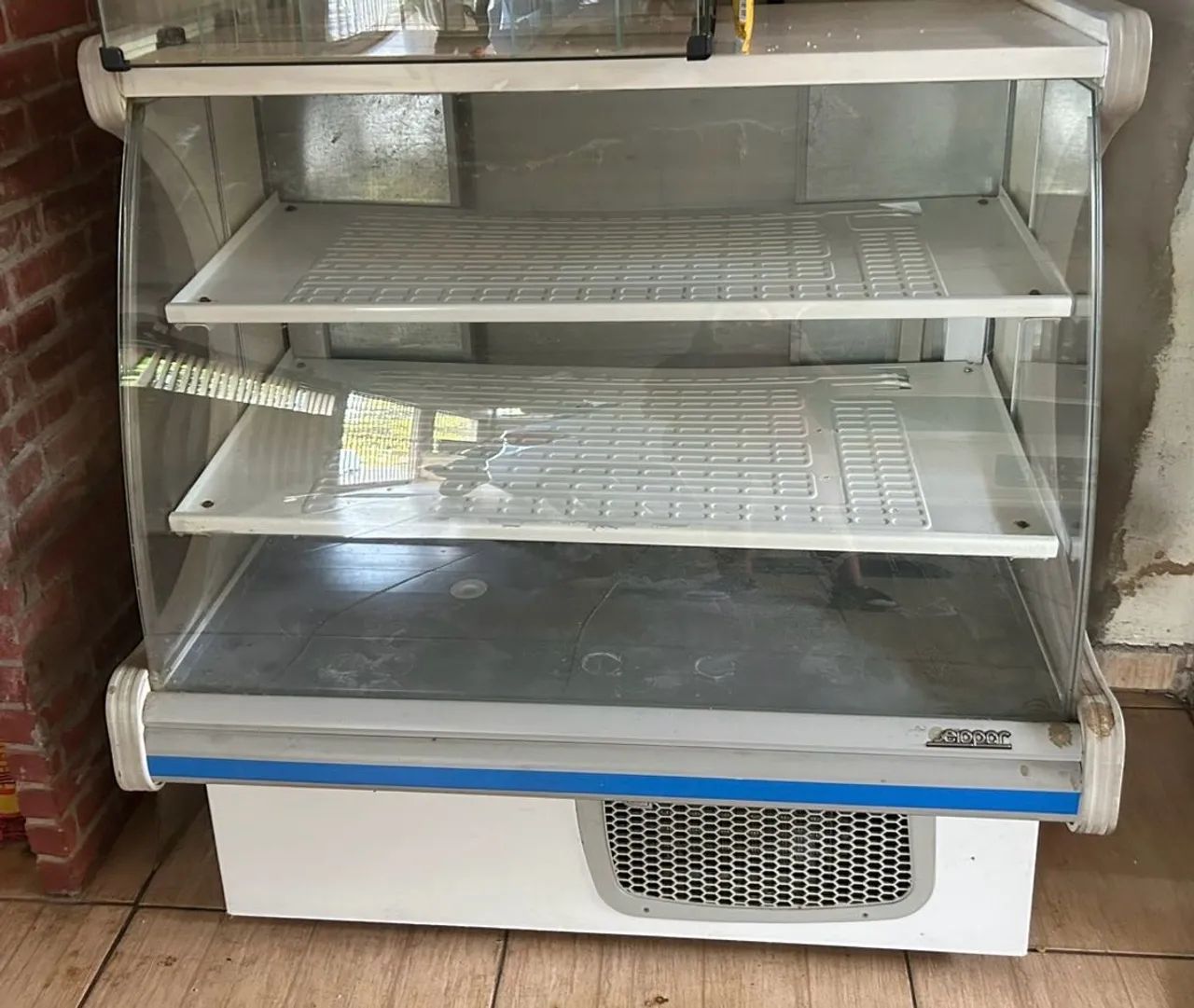 Balcão expositor refrigerado Gelopar 