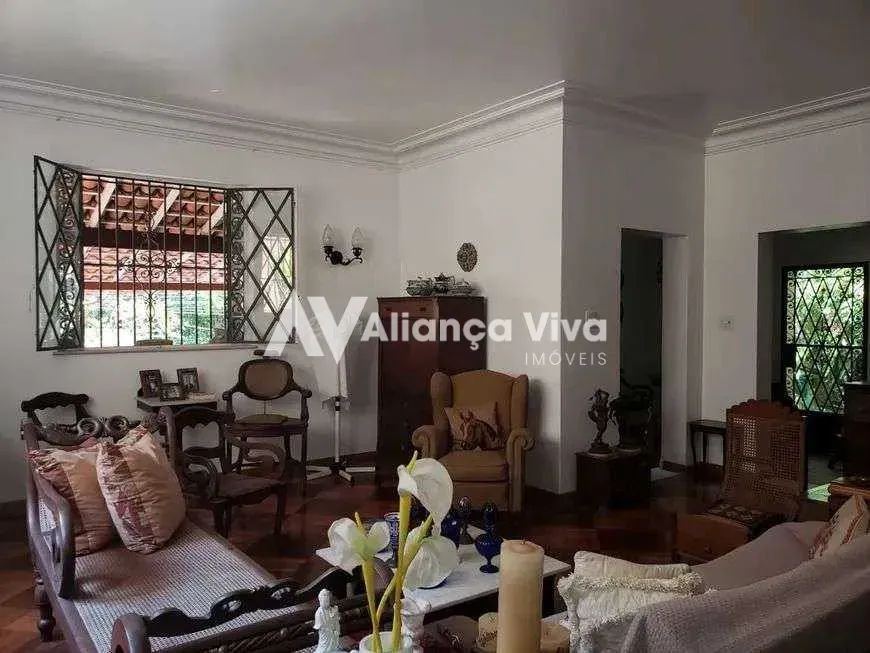 Jardim Botânico | Casa 4 quartos, sendo 1 suite - Foto 3