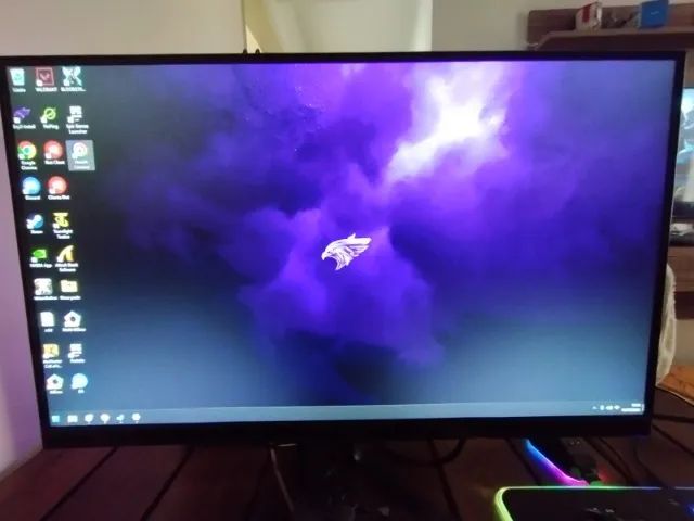 Pc Gamer Isis IV RTX 5060 8GB Ryzen 5 5500 16GB SSD NVMe + Monitor Horizon Z Pro 144 Hz