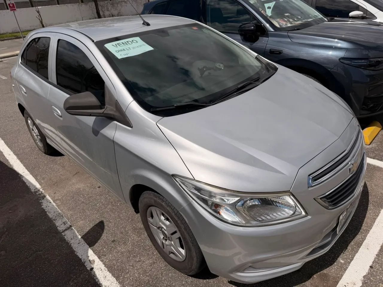 Chevrolet Onix ONIX HATCH LT 1.0 8V FLEXPOWER 5P MEC. 2015