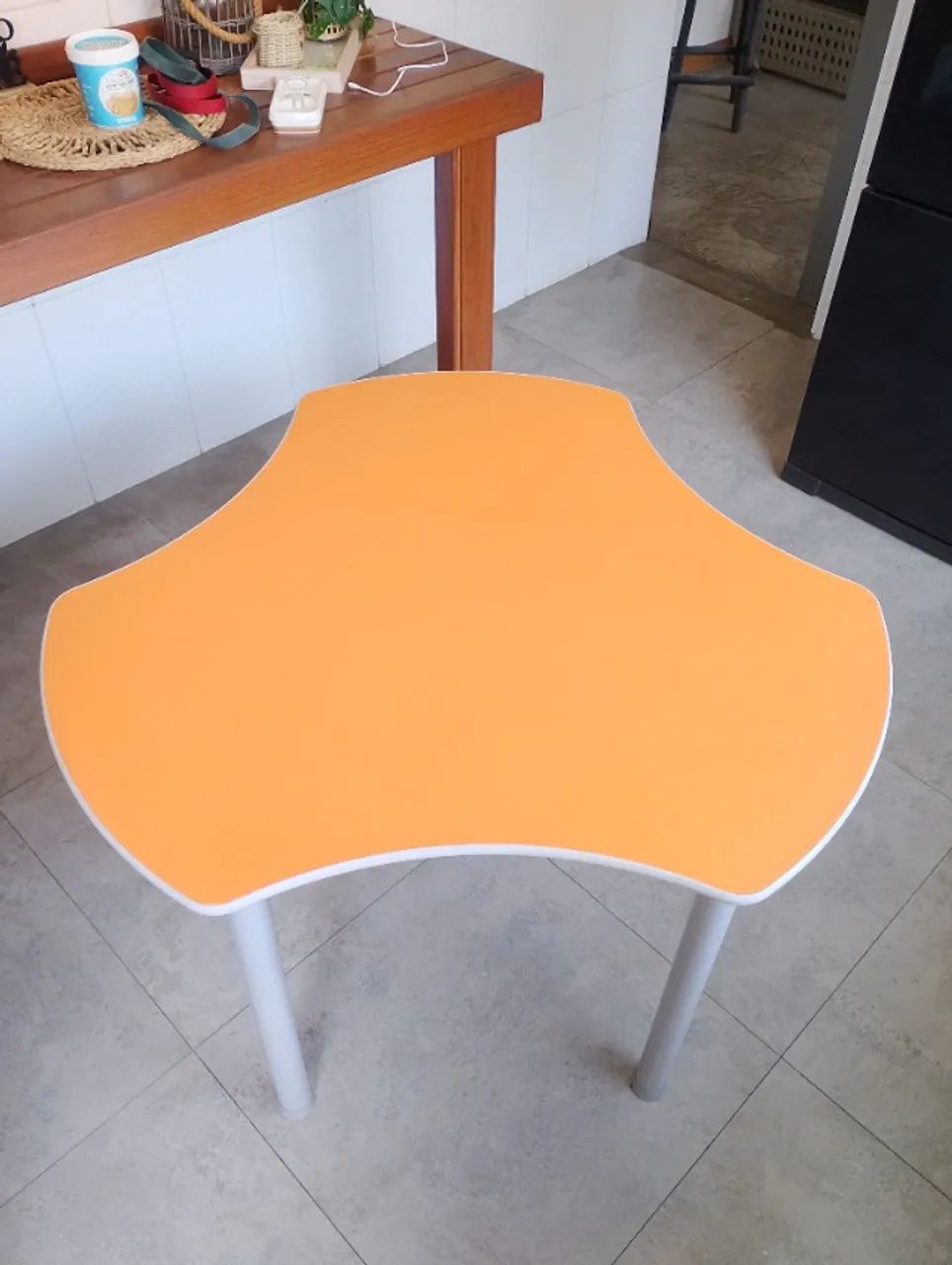Mesa Escolar Nova