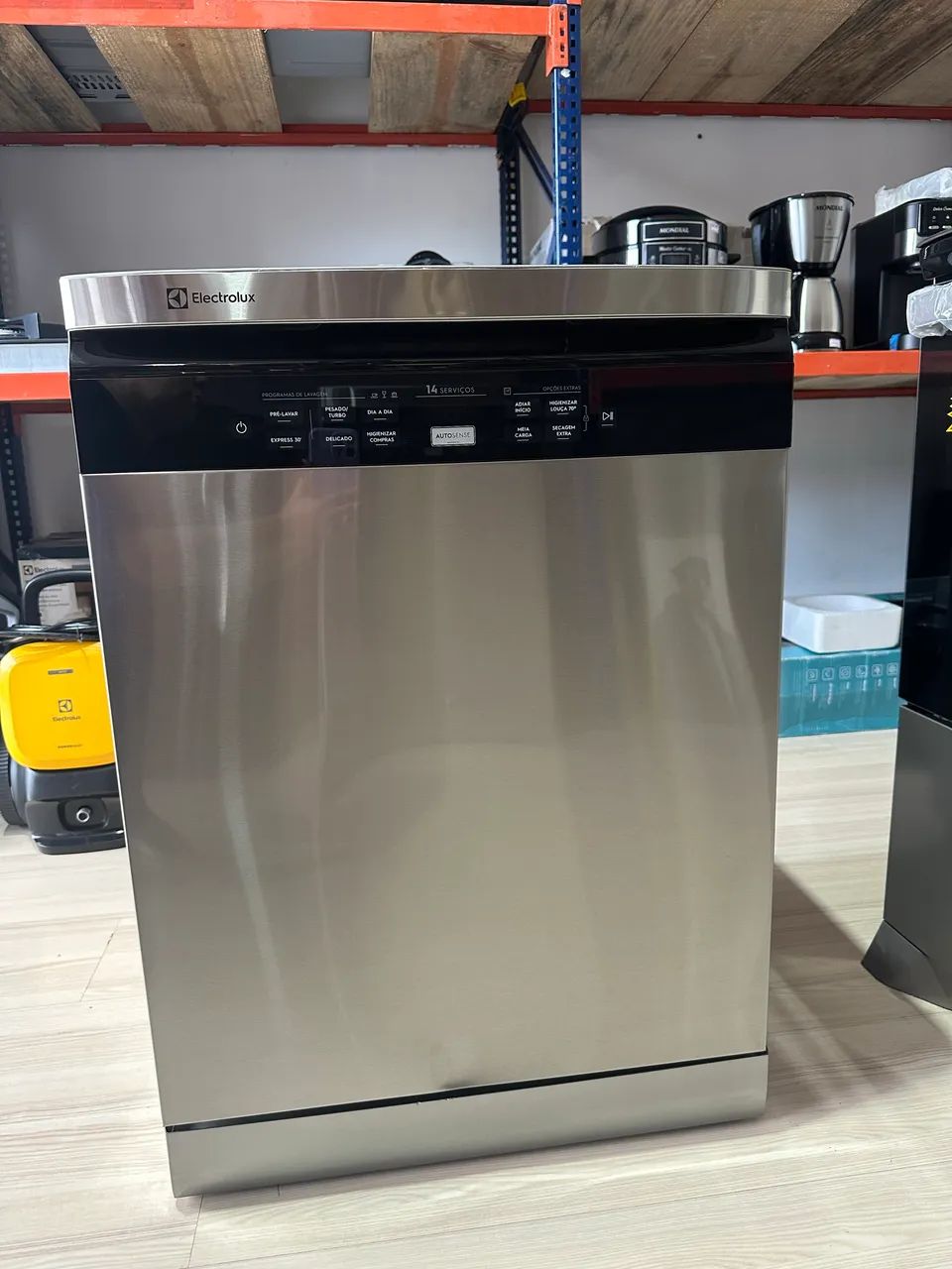 Lava louça Electrolux 14 serviços 220v - Foto 4