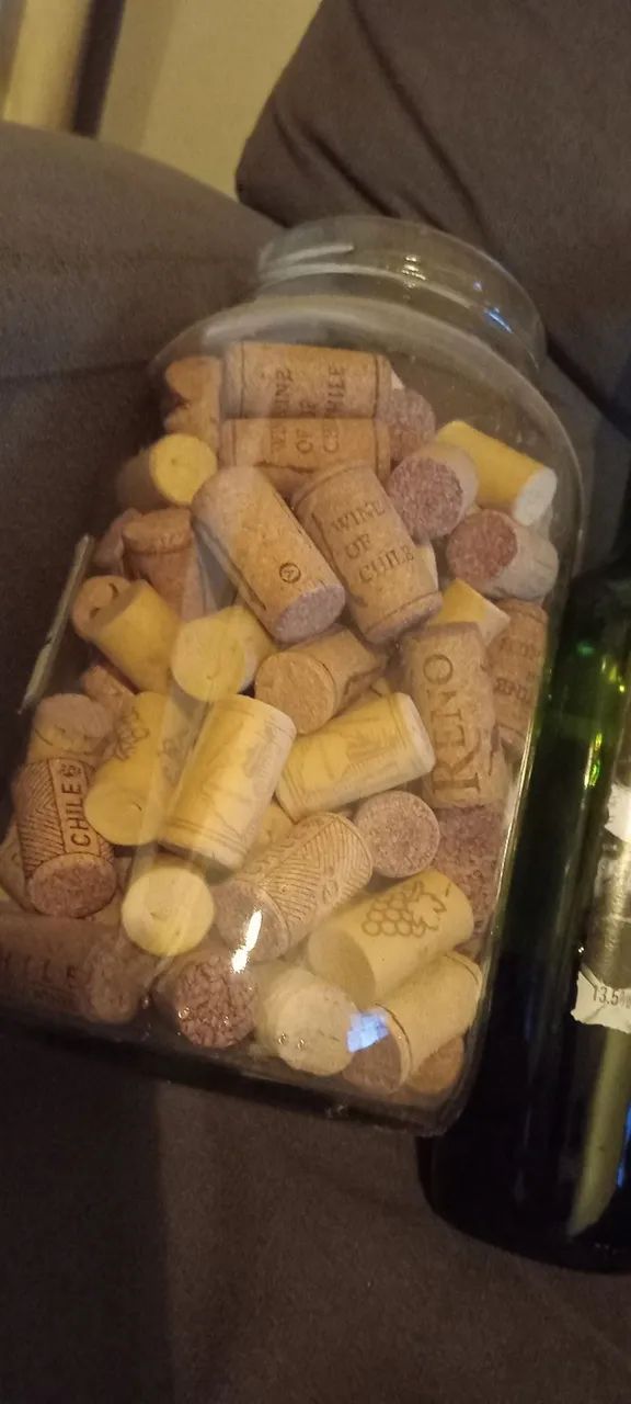 Pote com rolhas para decoração  - Foto 2