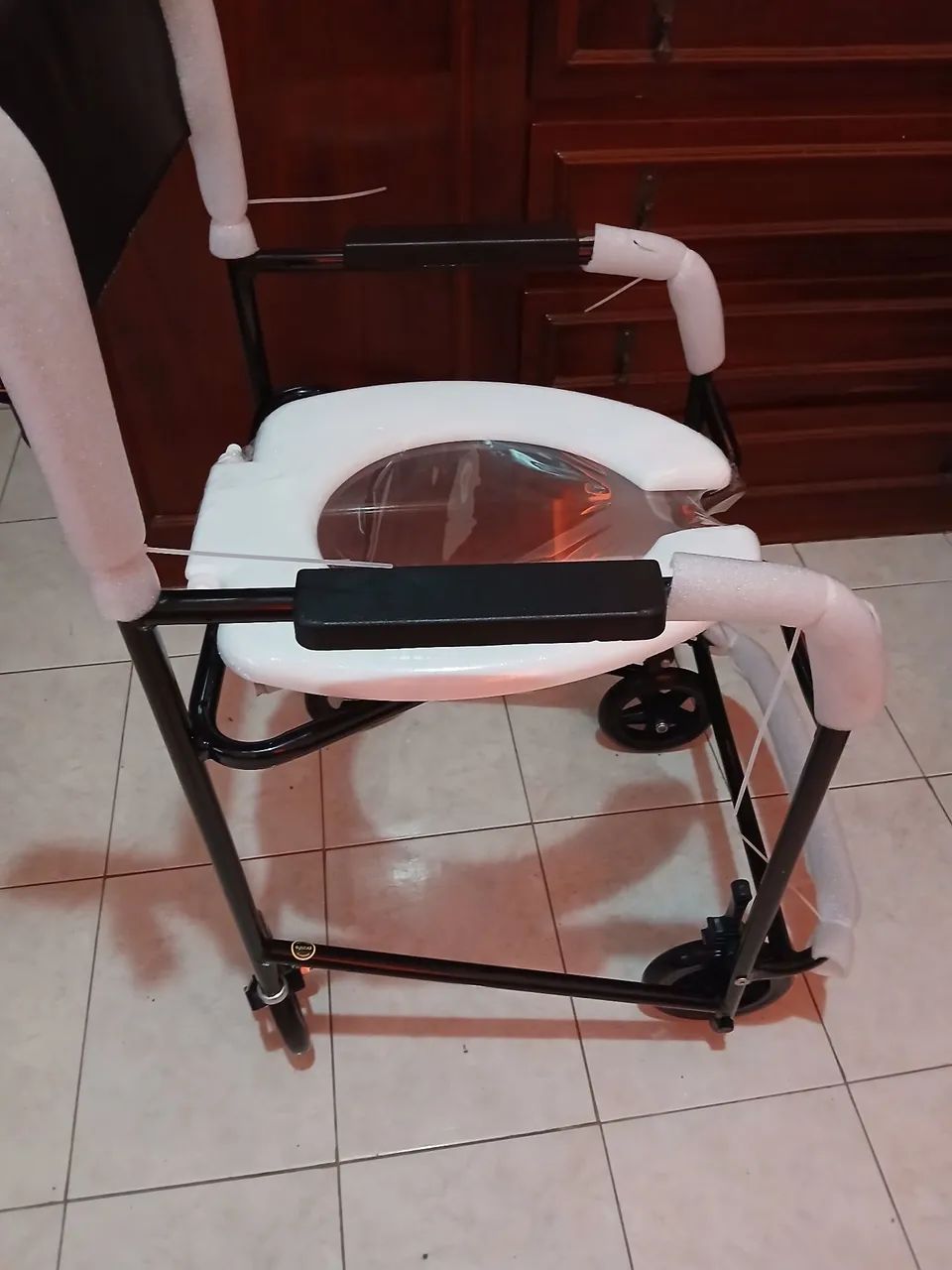 Cadeira de banho nova - Foto 2