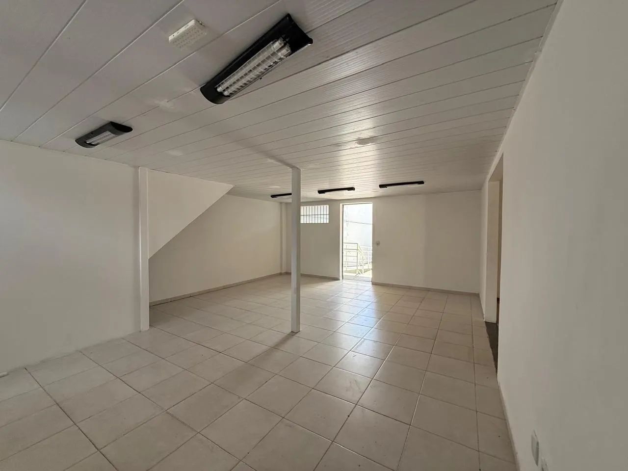 CASA COMERCIAL em VITÓRIA - ES, GOIABEIRAS - Foto 3