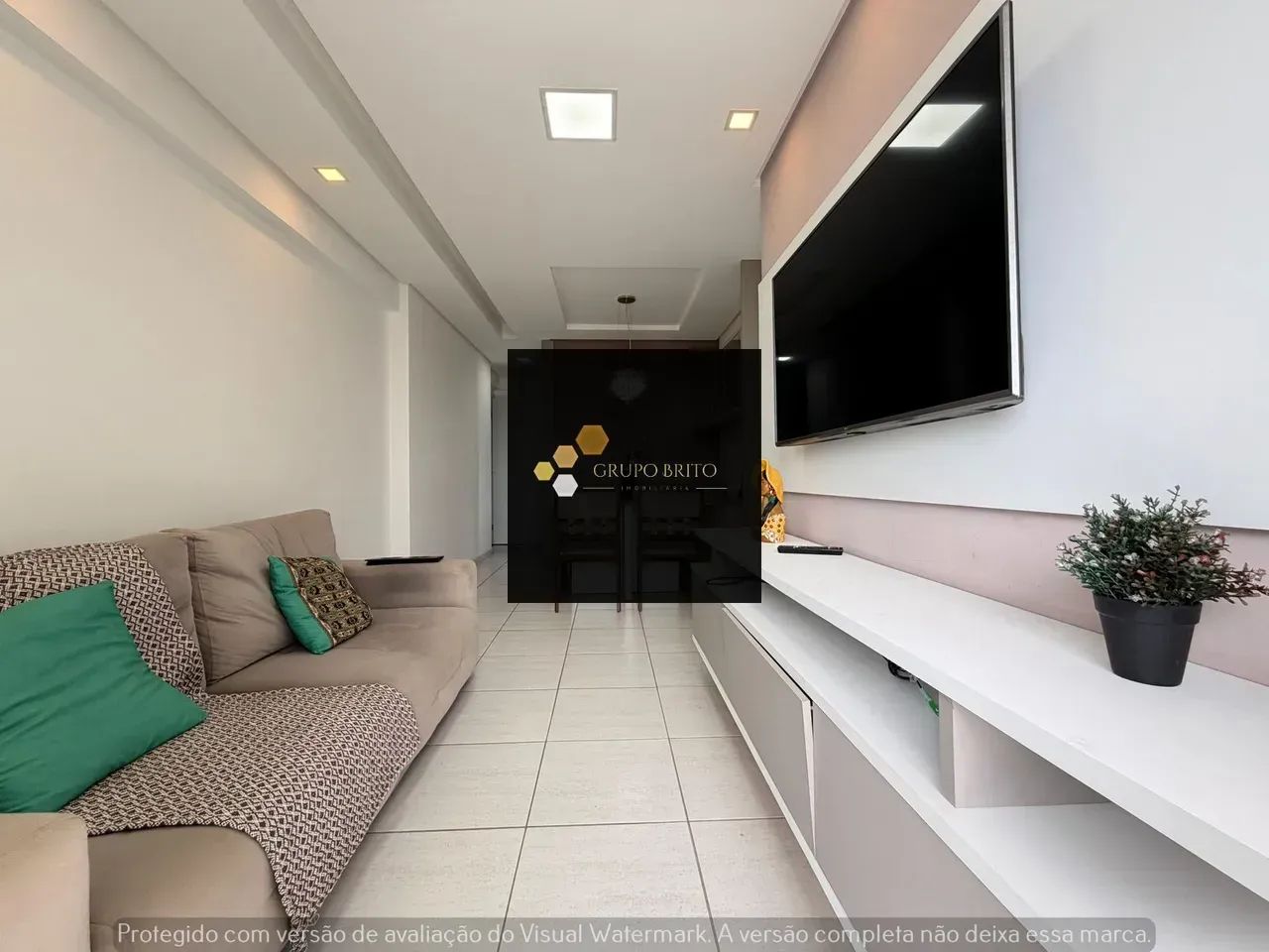Imóvel para aluguel possui 67 metros quadrados com 3 quartos - Foto 3