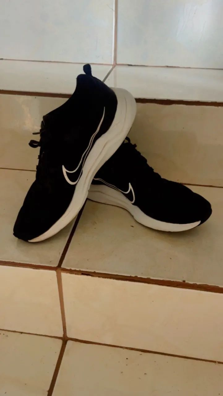 TÊNIS NIKE NO PRECINHO