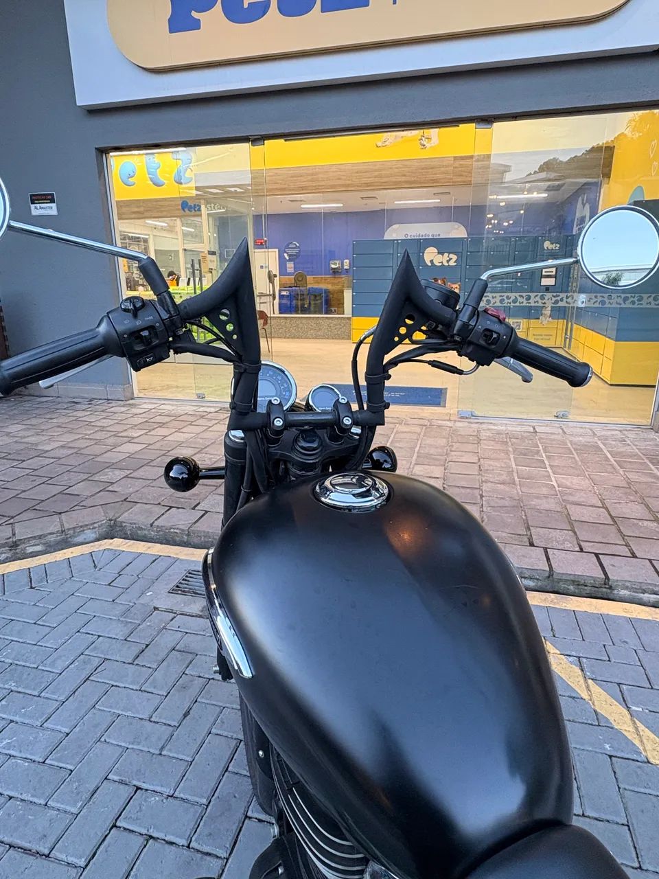 Royal Enfield Meteor 350 2025 - Foto 5