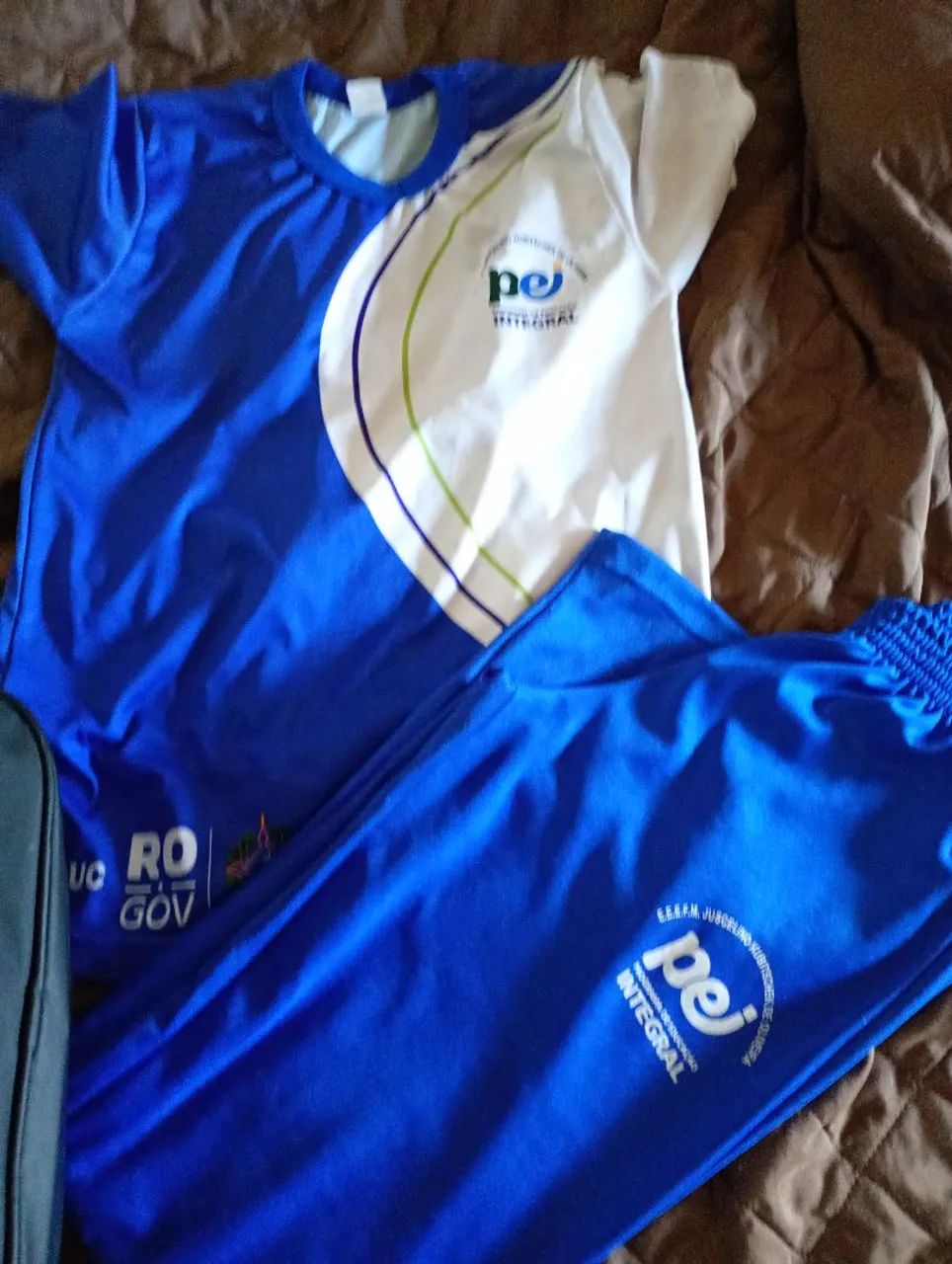 Uniforme escolar 