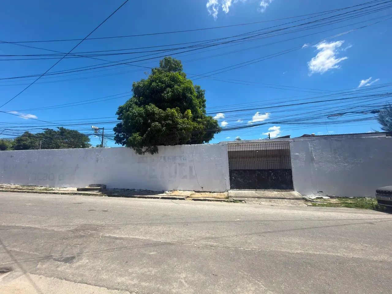 ALUGA - EXCELENTE GALPÃO COM AMPLO TERRENO - VILA UNIÃO - Foto 2