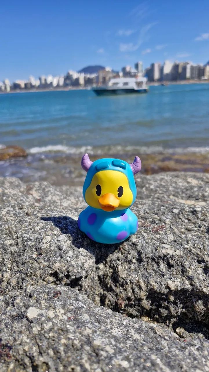 Pato Colecionável Disney Monstros SA Sullivan