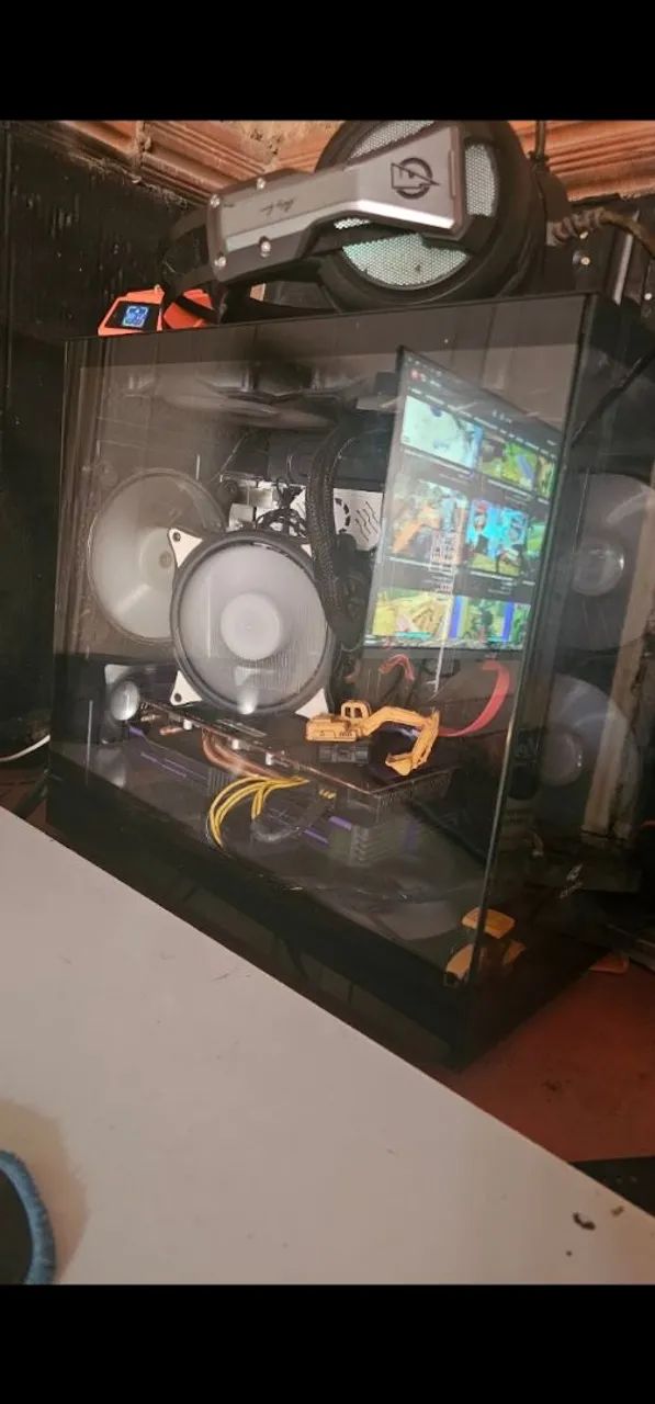 PC GAMER 453824876863836163