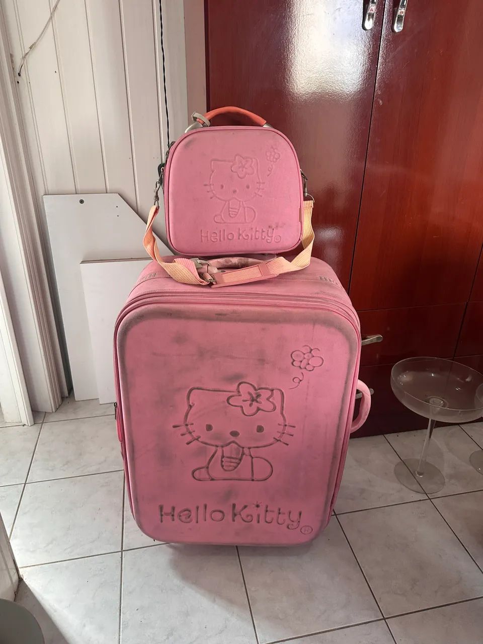 Mala grande Hello Kitty - R$ 150  Necessarie Hello kitty - R$ 80   - Foto 3
