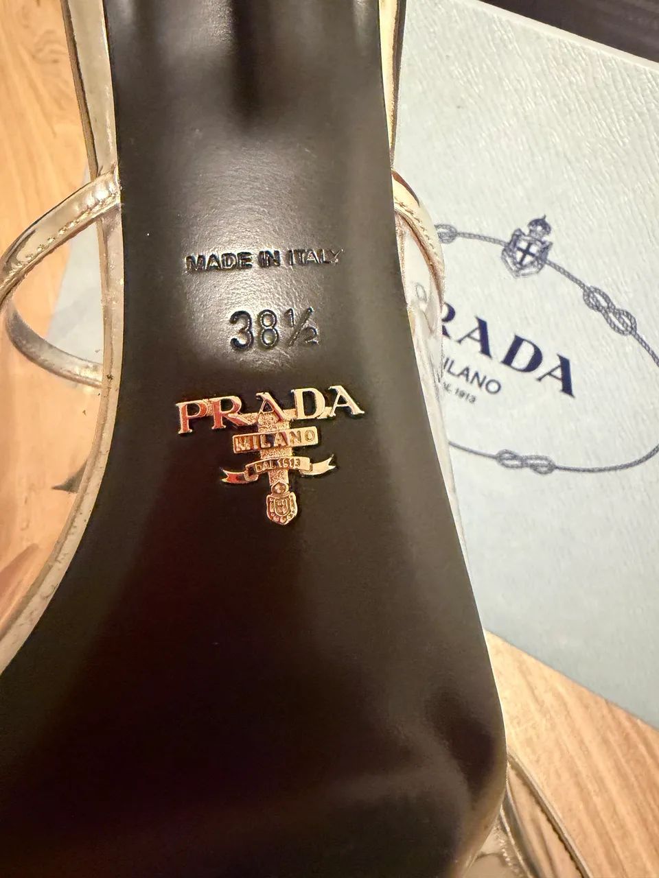 Sandália Prada Milano Original - Tam. 38 - Com Caixa - Foto 4