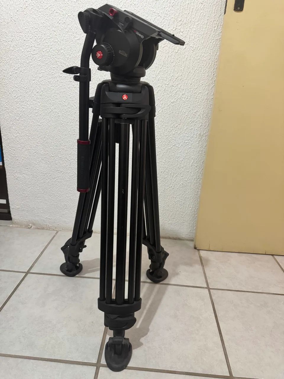Tripé e Cabeça Fluído Manfrotto 504hd + Bag Preta (Usado) - Foto 3