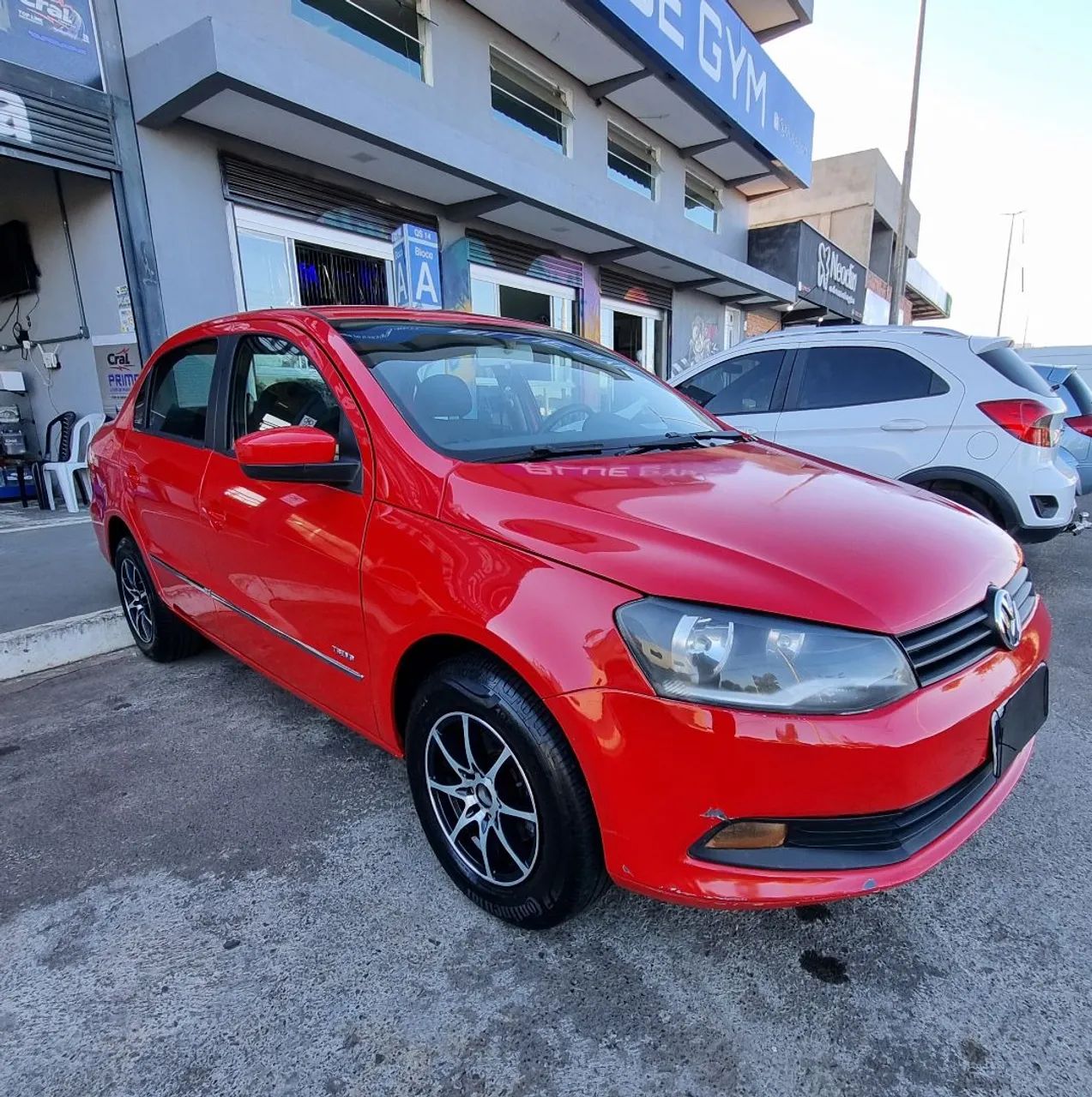 Volkswagen Voyage VOYAGE 1.0/1.0 City Mi Total Flex 8V 4p 2014