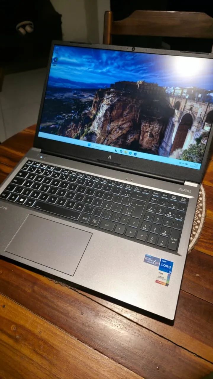 Notebook Avell Intel Core i5 12ª Geração + 16GB DDR4 | Sem marcas
