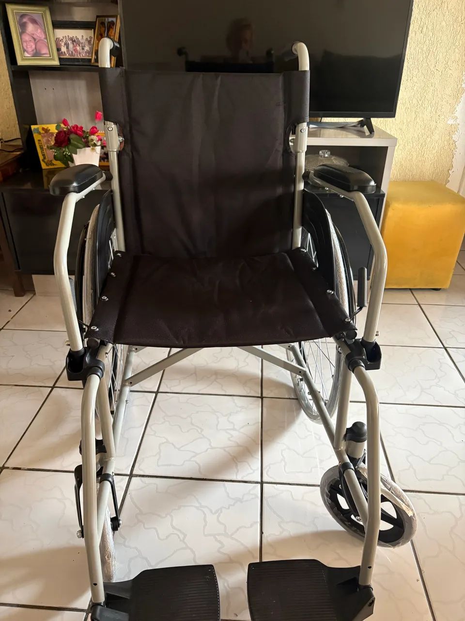 Cadeira de rodas - Foto 2