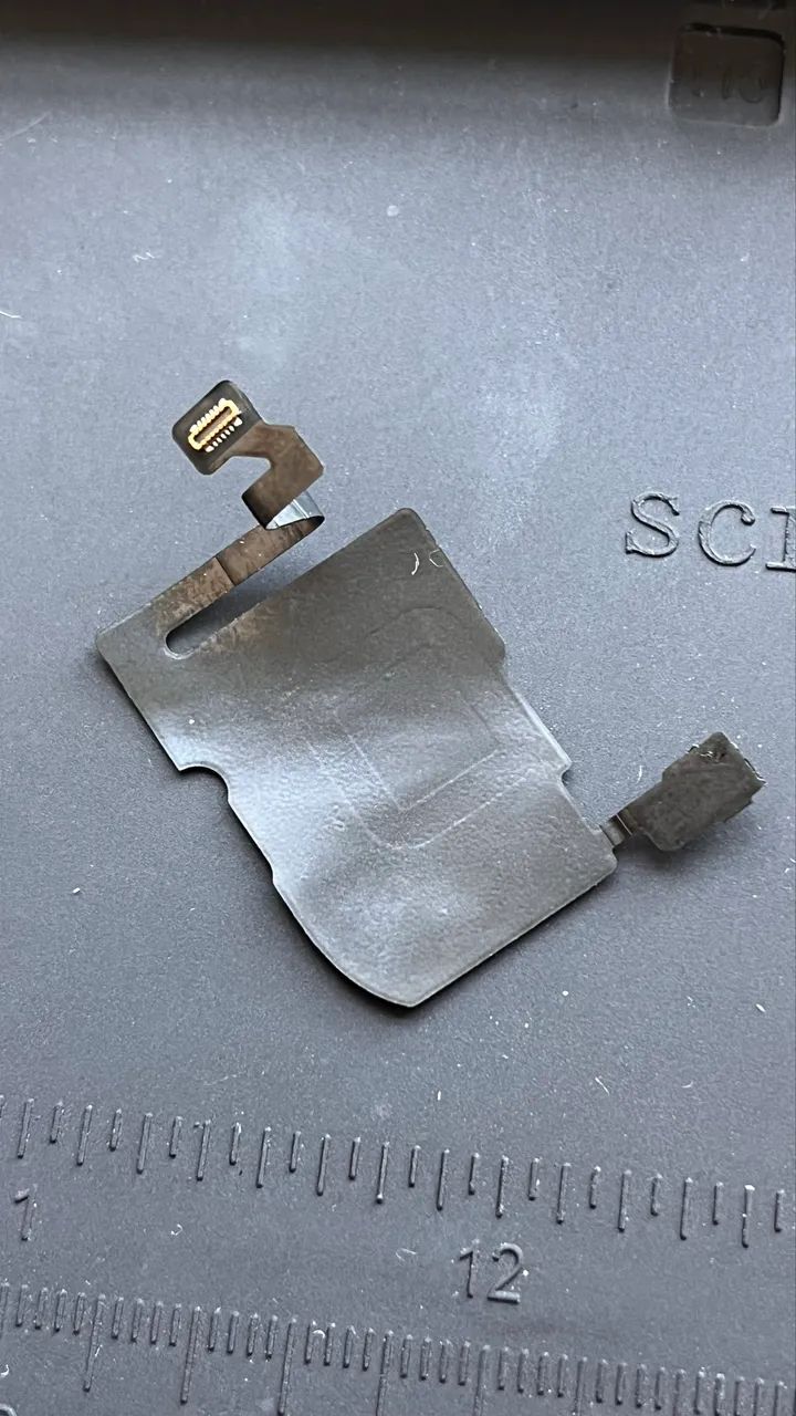 Flex Sensor ALS Luminosidade  iPhone 16 Pro Max Original Retirado