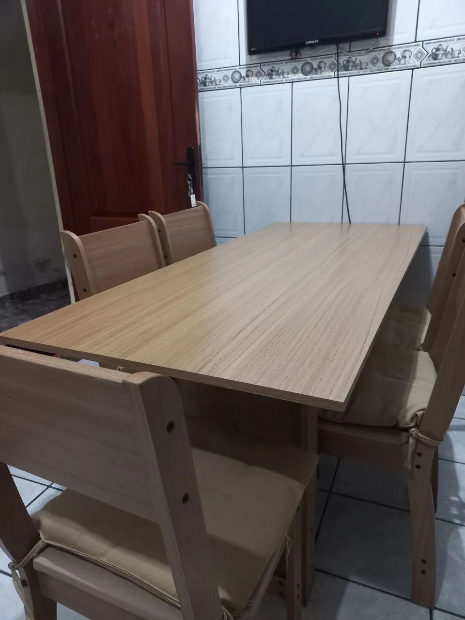 Mesa de 6 cadeiras madeira 