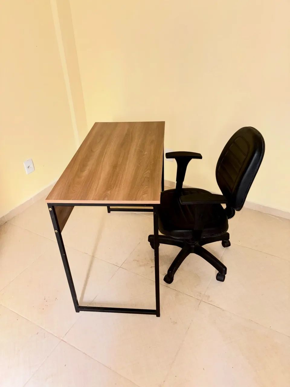 Vendo Mesa de Escritório Completa 