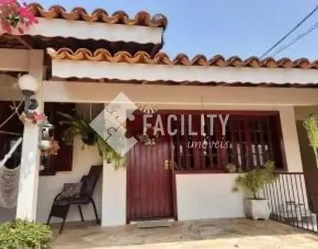 Casa a venda em Sousas Campinas.