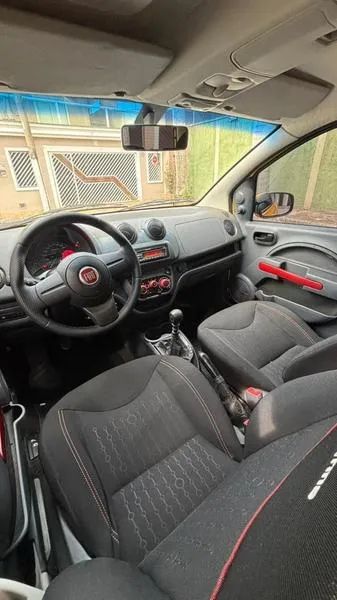 Fiat Uno Sporting 1.4 EVO Fire Flex 8V 4P 2012 - Foto 5