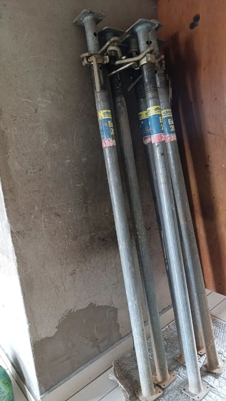 ESCORAS METÁLICAS - DOKA ECO 20  - Foto 2