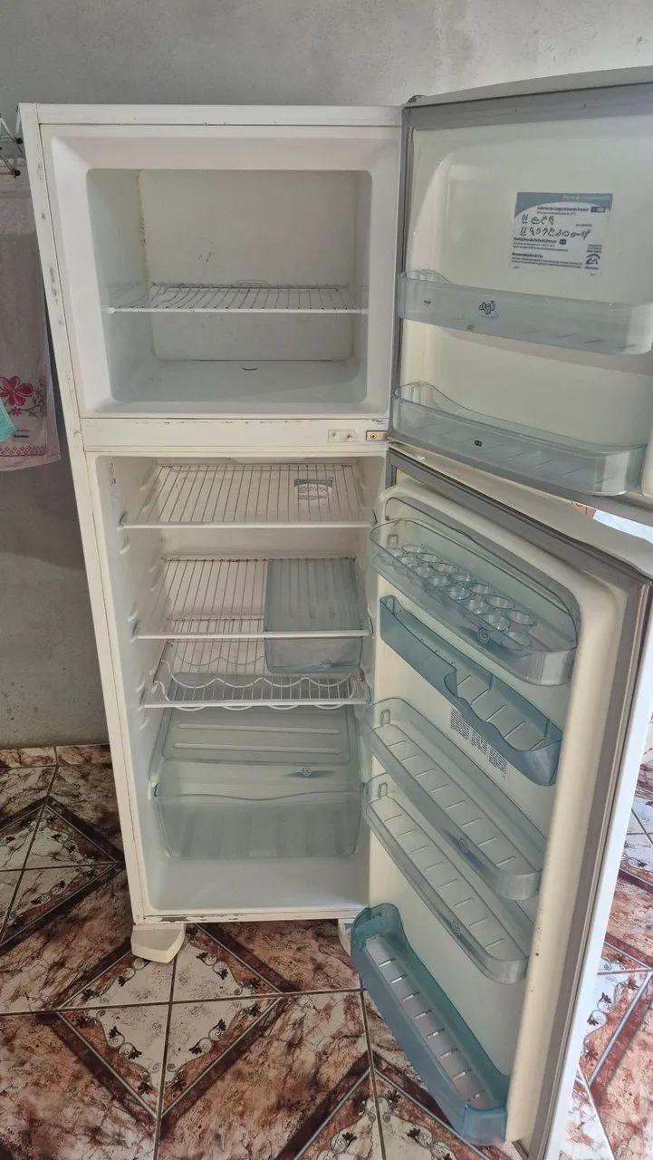 Geladeira Electrolux - Bom estado - Foto 3