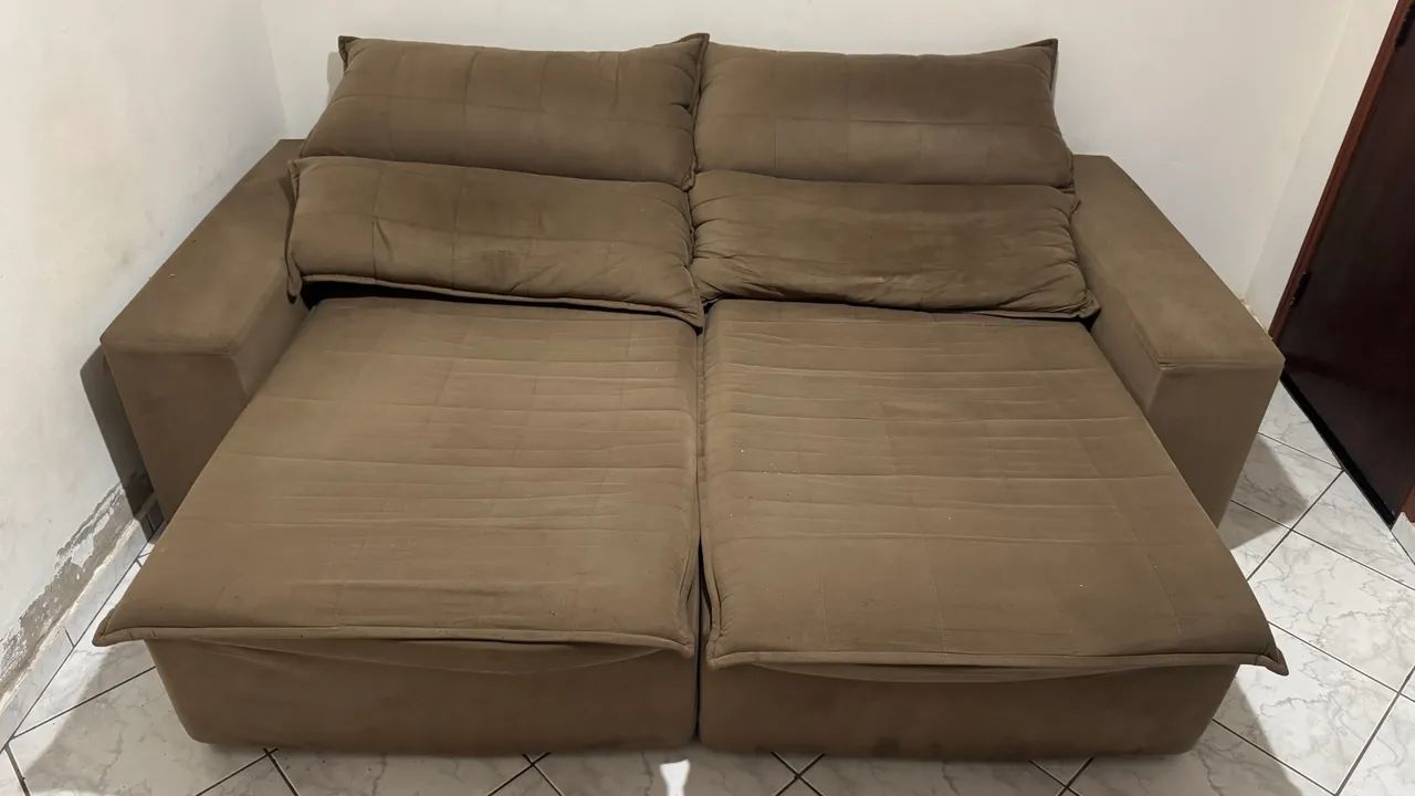 Sofá Retrátil à Venda - 2,50 m