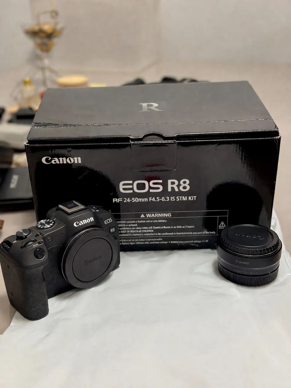 Canon R8 NOVA NA CAIXA Mirrorless