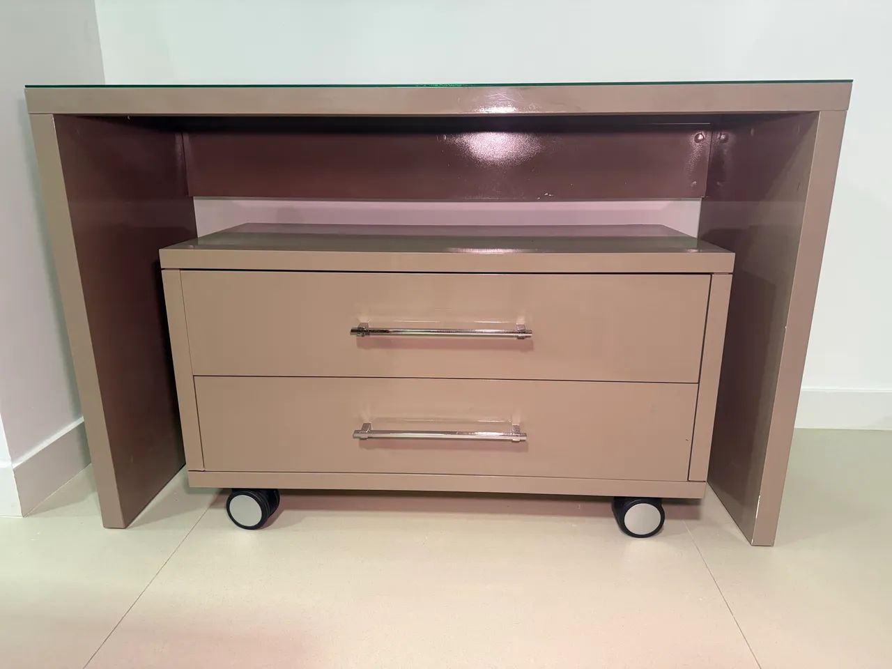Aparador com rack com gavetas - Foto 2