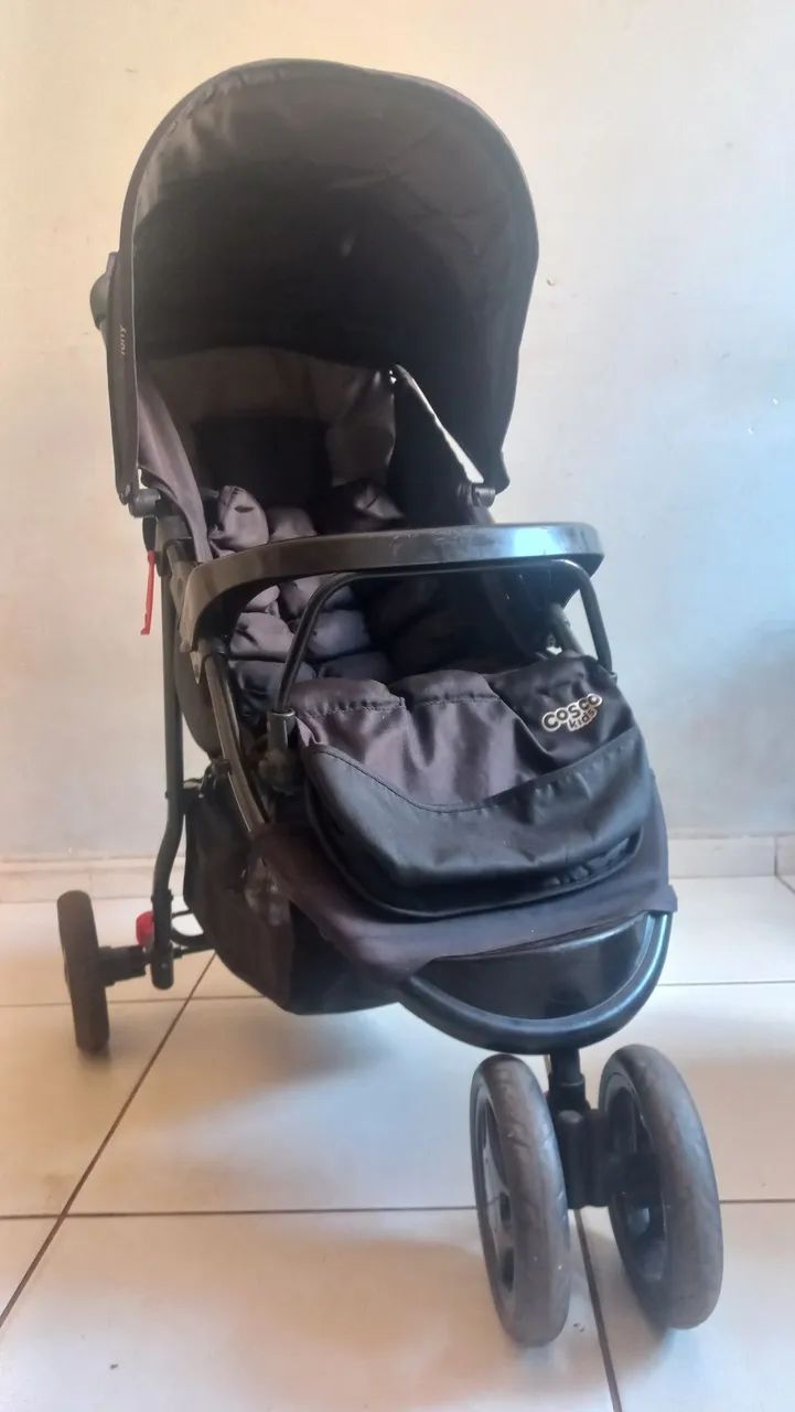 Carrinho de bebe cosco 