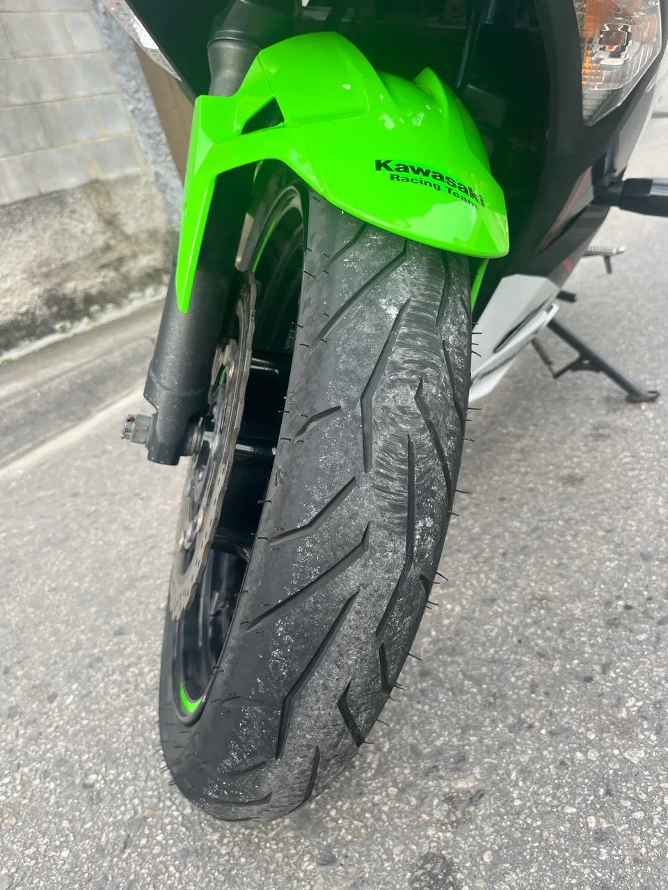 Vendo ninja 400 modelo KRT. - Foto 4
